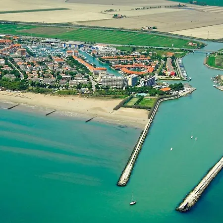 Modern For 6 Guests By The Pool-beahost * Porto Santa Margherita di Caorle